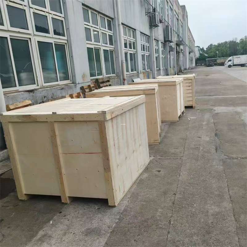 玛沁县尼勒克县：物流专线的高效货运之旅