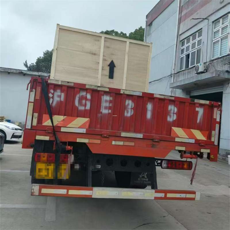 玛沁县米林县：物流专线的高效货运之旅
