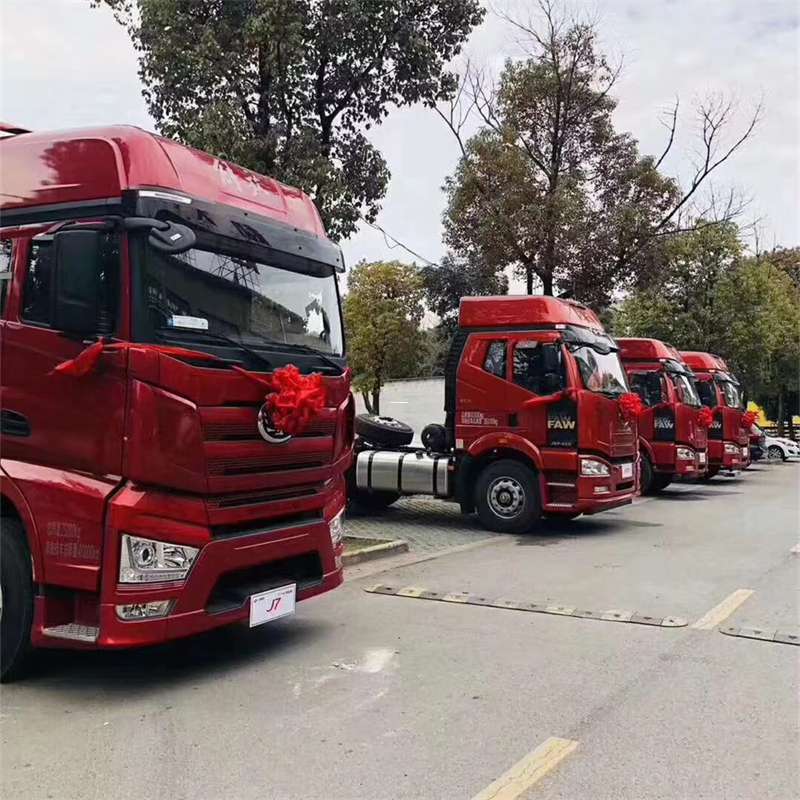 玛沁县胡杨河市：物流专线的多元高效运输服务